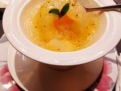 燕窝炖梨-冰火楼(梦泽园店)