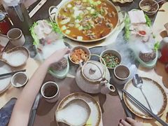 -顶顶汤火牛排火锅·经典铜锅涮肉