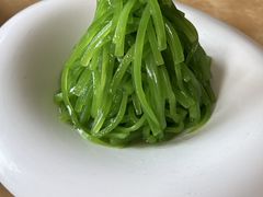 -民族手抓羊肉馆·滩羊手抓·烤全羊