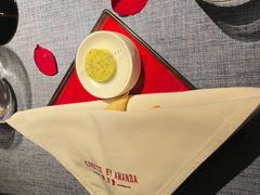 餐前面包-弦月窗LUNETTE BY AMANDA(复兴路店)