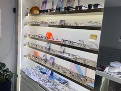 -视野联行眼镜蔡司·依视路官方授权店(顺城店)