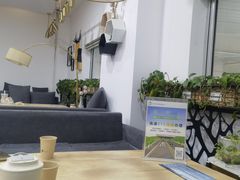 -青岛中升沃茂沃尔沃4S店(市北店)