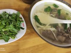 牛肉粉丝汤-小姜锅贴(凤凰街店)