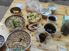-正宗杨记普洱酸醋米线(总店)