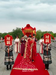 -都市丽人婚纱摄影