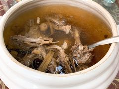 鹅骨炖汤-鹅香阁私房菜(一鹅五味)