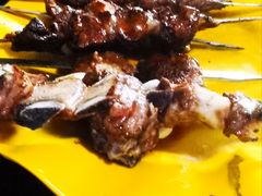 -烤肉小伙烤肉店