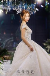 -欣薇婚纱(新源乐汇城店)