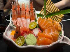 -山川小町·极番烧肉(新地假日广场店)