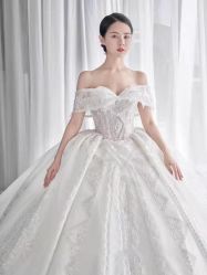 -Renee芮亦婚纱(原丽莎)