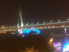 -屋顶顶城市·江景酒店-客房部