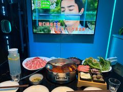 -唯爱KTV聚会餐厅(仙林东城汇店)