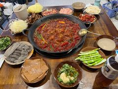 -黄潇洒老火锅(九眼桥宏济巷店)