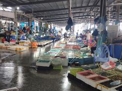 -霞涌市场海鲜摆卖区