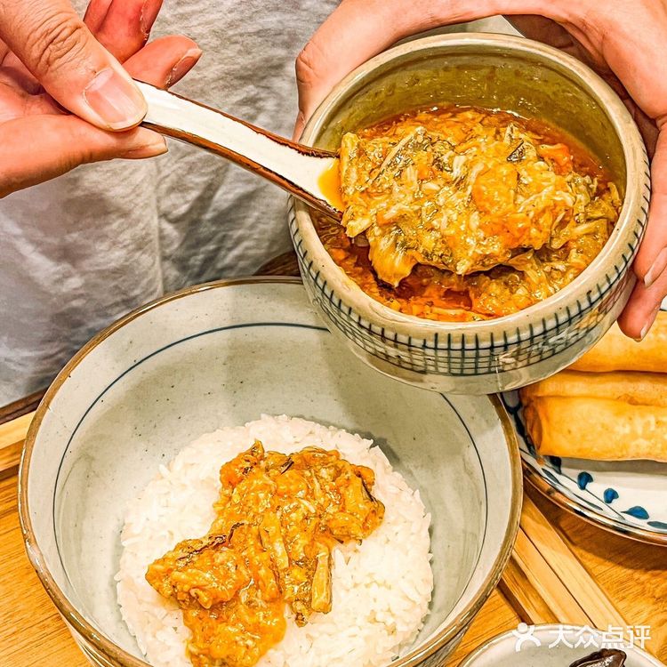 被誉为体育西排队王的蟹叁宝