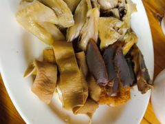 -乌文新澄海卤鹅店