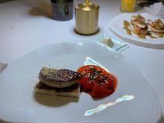 法式鹅肝酱酸樱桃和糖衣开心果-Jean Georges