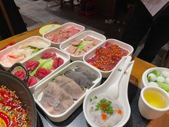 -纸盐河码头火锅(十八梯店)