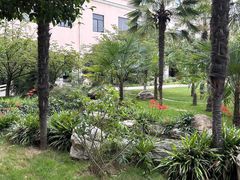 -陕西华浮宫酒店(未央湖公园店)