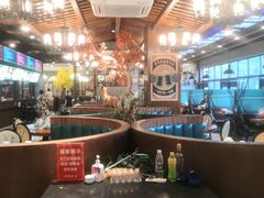 大堂-老长沙湘菜馆(凤凰路店)