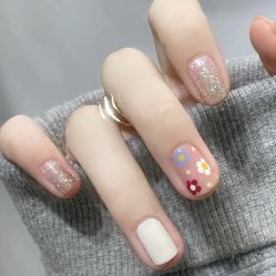 -悦指间美甲美睫