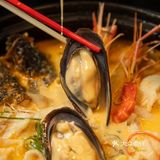冬阴功mix酸菜鱼，禄鼎记这波操作绝了！