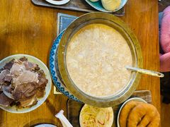 -蒙亨·手把肉·蒙古包文化主题餐厅(天恒广场店)