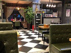 -愉肴麻辣香锅(中山路店)