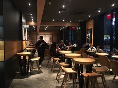 用餐区-星巴克(杭州湖滨银泰E区店)