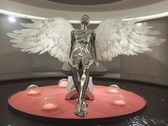 -涨巢·潮玩水疗局