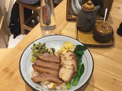 狮头牌鹅肉拼五花肉饭-狮头牌卤味研究所·卤味饭(花城汇南区店)