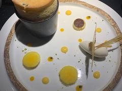 百香果舒芙蕾配百香果-L'ATELIER de Joel Robuchon(外滩18号店)