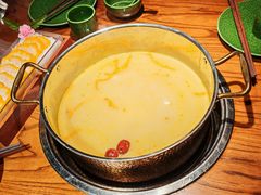 -花菇朵·云山雀 ll 野生菌锅·野果酸汤·精品滇菜(万柳店)