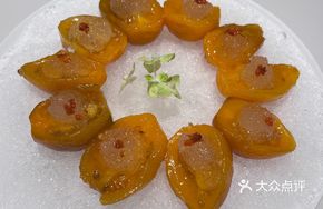 Snow燕 with Giant Tree Tomatoes