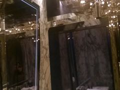 -OZONE 顶楼酒吧(香港丽思卡尔顿酒店)