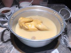 -禄婶鸡煲·打边炉