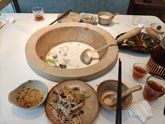 -云荷里·蒸汽石锅鱼·云南菜(中发百旺店)