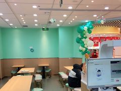 大堂-老乡鸡(西岸凤巢店)
