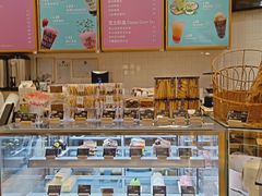 面包甜点陈列柜-BONBON BAKERY