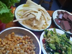 -曹丞相·地锅鸡·地锅鱼(武林店)