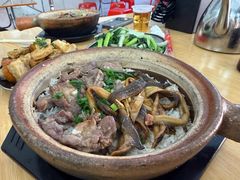 黄鳝拼排骨饭-文记煲仔饭