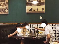 大堂-胡须佬鸡煲四季火锅店(石厦西村直营店)