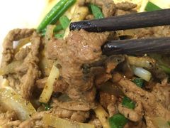 生爆牛肉丝拌川-二扁私房面馆(崂山路店)
