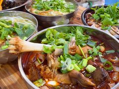 -张家羊肉汤粉小吃店