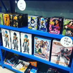-逝水玩具折扣店