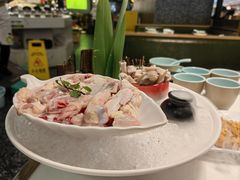-洪氏嗨捞·猪肚鸡火锅(阳光天地店)