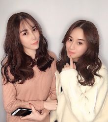 -天下皇剪新潇洒美容美发