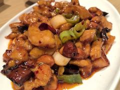 -渝信川菜 · 川味家常菜(财富购物中心店)