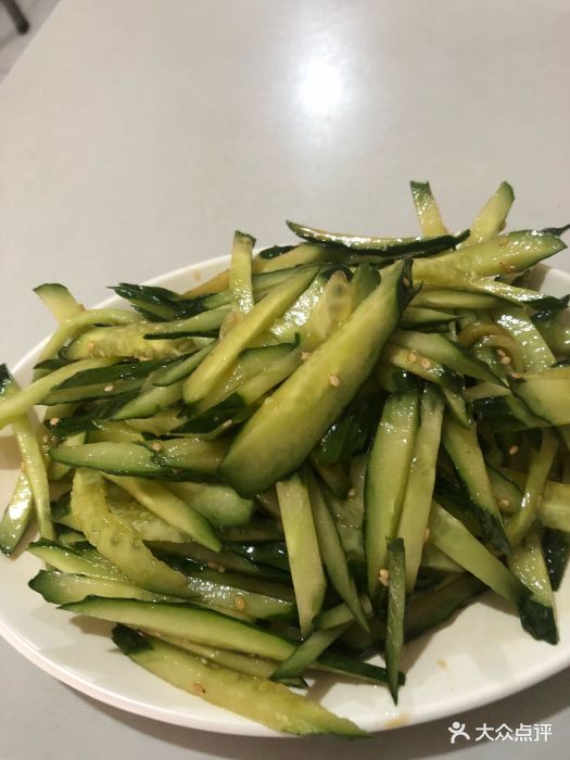香喷喷烤肉拌饭-凉拌黄瓜-菜-凉拌黄瓜图片-天津美食-大众点评网