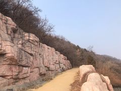 -鬼笑石后山停车场